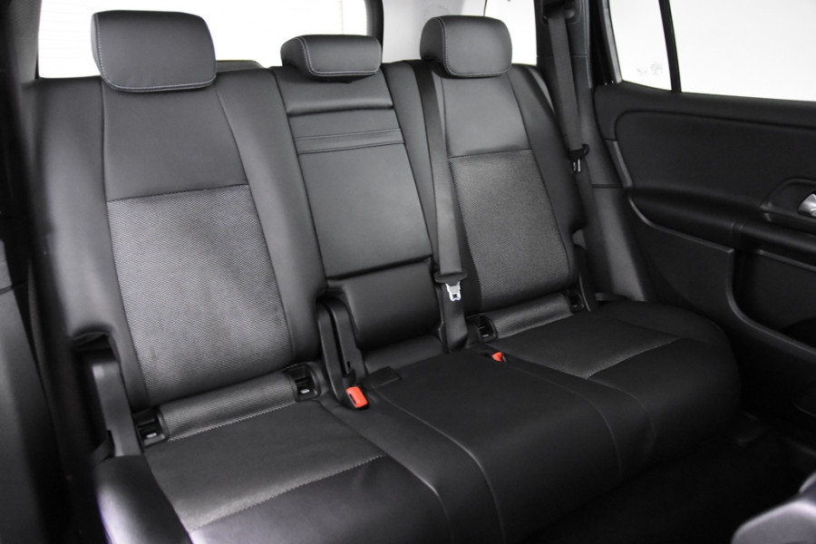Mercedes-Benz Glb 200 Business Solution *1ste Eigenaar*Leer*Navigatie*Stoelverwarming*