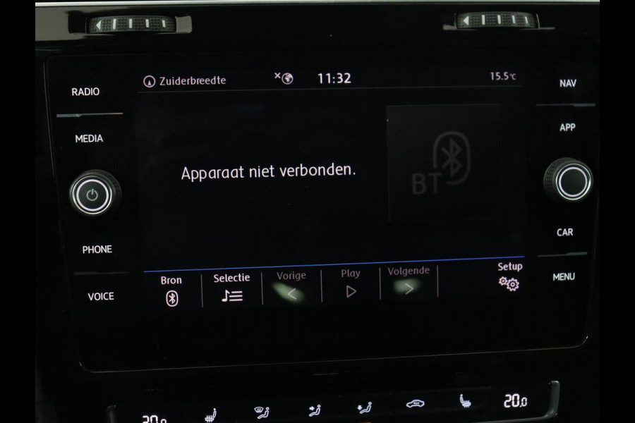 Volkswagen Golf 1.5 TSI R Line | Panoramadak | Trekhaak | Stoelverwarming | Adaptive cruise | Camera | Carplay | Navigatie | Full LED | Navigatie