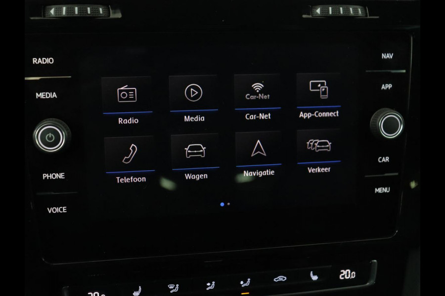 Volkswagen Golf 1.5 TSI R Line | Panoramadak | Trekhaak | Stoelverwarming | Adaptive cruise | Camera | Carplay | Navigatie | Full LED | Navigatie