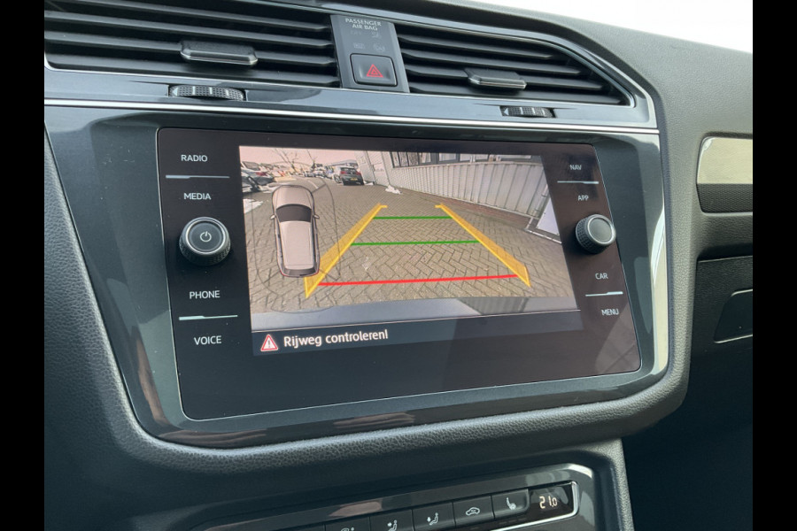 Volkswagen Tiguan Allspace 1.5 TSI Highline R Line Pano.dak Stoelvrw. Adapt.Cruise Business