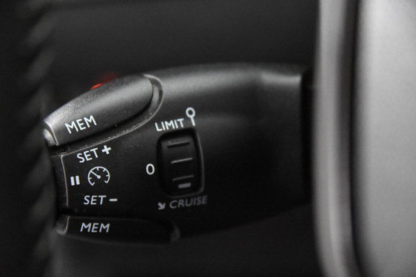 Peugeot 208 1.2 Allure 100 *1ste Eigenaar*Leer*Navigatie*Camera*