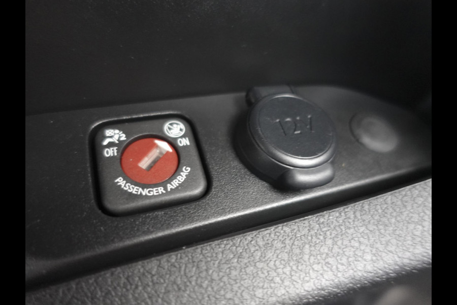 Opel Vivaro L2H1 Edition 145PK Automaat Airco Navigatie Bluetooth LM velgen