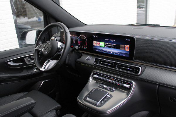 Mercedes-Benz V-Klasse 300d / XXL / 4-matic / DC / AMG / Luchtvering / Burmester / Elec Stoelen / Vol Opties / NIEUWSTAAT