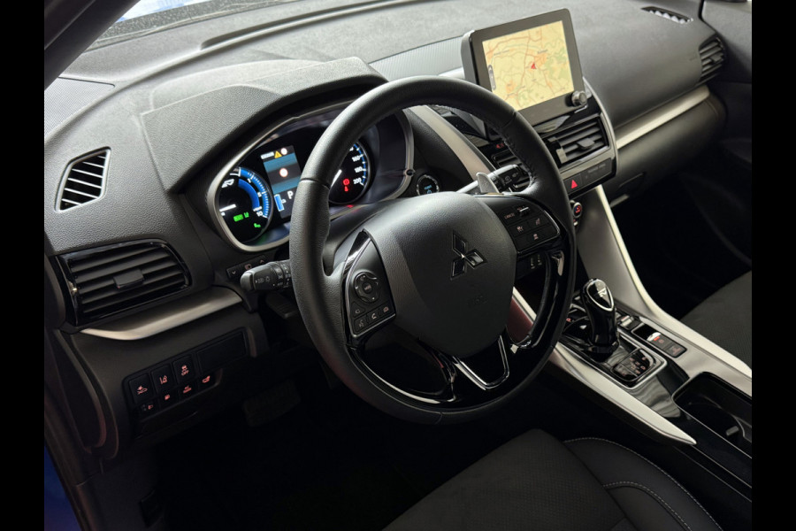 Mitsubishi Eclipse Cross 2.4 PHEV AWD EXECUTIVE ALLSEASON BAND. STOEL/STUUR/ACHTERBANK.VERW 360CAM ADAP.CRUISE AWD 4X4 Plug in Hybrid PHEV  .