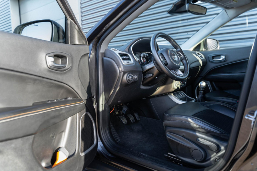 Jeep Compass 1.4 MultiAir Longitude Navi trekhaak NL auto