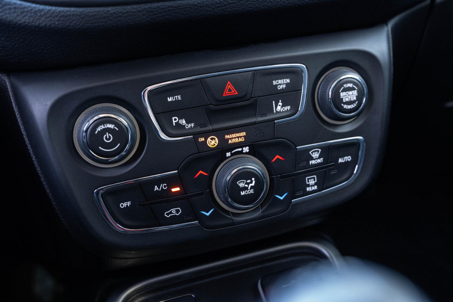 Jeep Compass 1.4 MultiAir Longitude Navi trekhaak NL auto