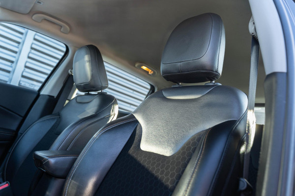 Jeep Compass 1.4 MultiAir Longitude Navi trekhaak NL auto