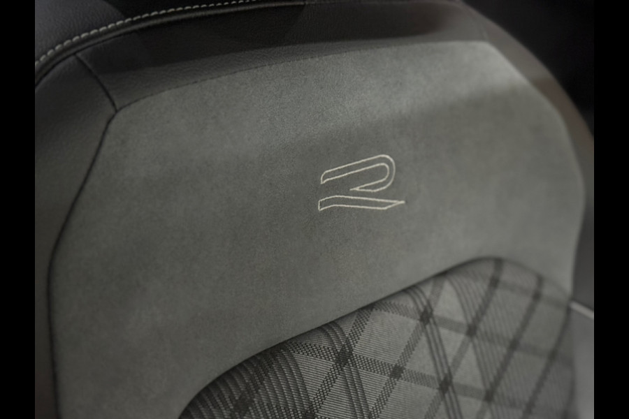 Volkswagen Tiguan 1.4 TSI eHybrid R-Line Business+ | Pano | 360° Camera | Adaptive Cruise Control | Black Style | Stuurverwarming