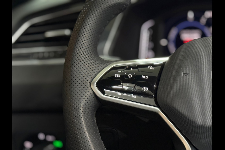 Volkswagen Tiguan 1.4 TSI eHybrid R-Line Business+ | Pano | 360° Camera | Adaptive Cruise Control | Black Style | Stuurverwarming