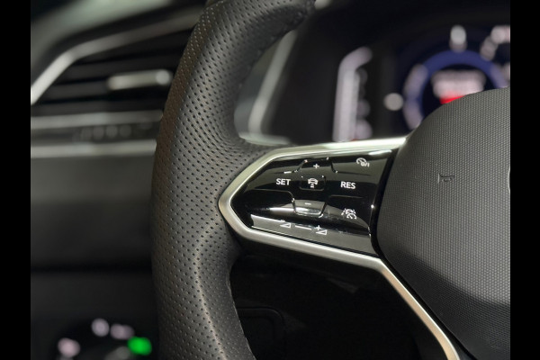 Volkswagen Tiguan 1.4 TSI eHybrid R-Line Business+ | Pano | 360° Camera | Adaptive Cruise Control | Black Style | Stuurverwarming