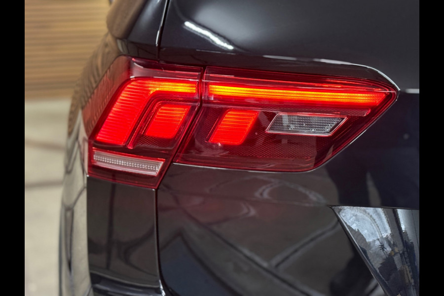 Volkswagen Tiguan 1.4 TSI eHybrid R-Line Business+ | Pano | 360° Camera | Adaptive Cruise Control | Black Style | Stuurverwarming