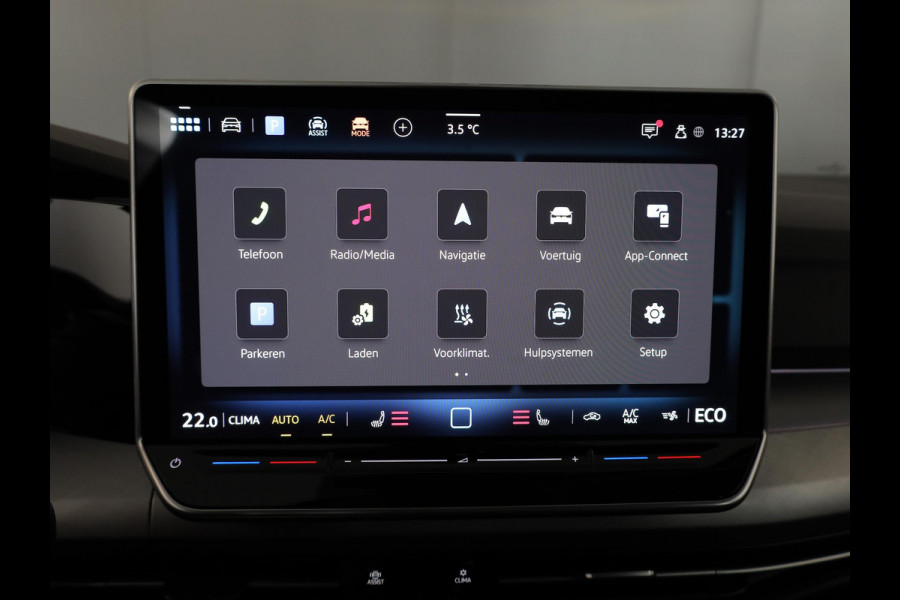 Volkswagen Golf 1.5 eHybrid Life Edition 204 pk Automaat (DSG) | Verlengde garantie | Navigatie via App | Parkeersensoren (Park assist) | Achteruitrijcamera | Stoelverwarming |