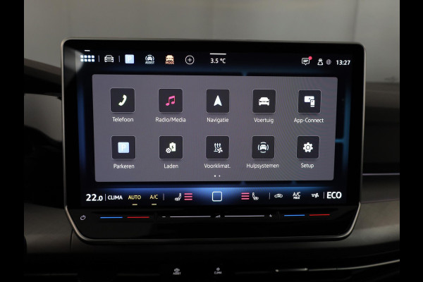 Volkswagen Golf 1.5 eHybrid Life Edition 204 pk Automaat (DSG) | Verlengde garantie | Navigatie via App | Parkeersensoren (Park assist) | Achteruitrijcamera | Stoelverwarming |