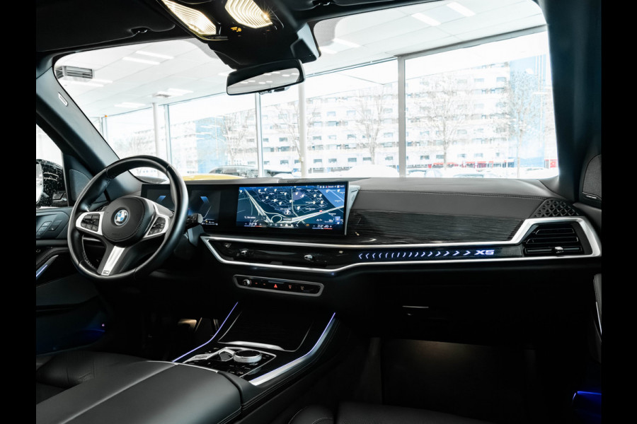 BMW X5 xDrive50e M-Sport Pro - Comfortzetels - Trekhaak - Driving + Parking Ass Prof