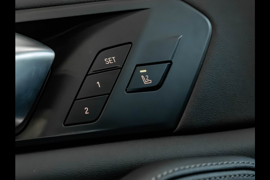 BMW X5 xDrive50e M-Sport Pro - Comfortzetels - Trekhaak - Driving + Parking Ass Prof