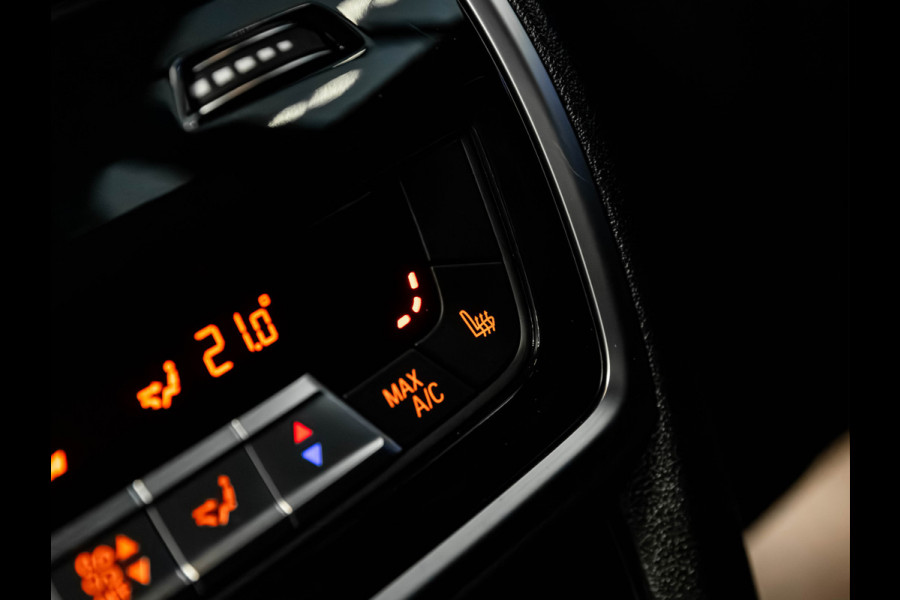 BMW X5 xDrive50e M-Sport Pro - Comfortzetels - Trekhaak - Driving + Parking Ass Prof