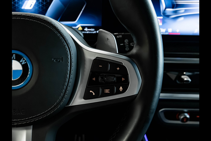 BMW X5 xDrive50e M-Sport Pro - Comfortzetels - Trekhaak - Driving + Parking Ass Prof