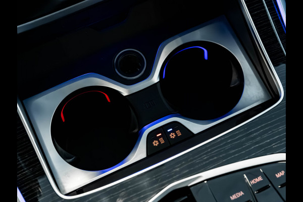 BMW X5 xDrive50e M-Sport Pro - Comfortzetels - Trekhaak - Driving + Parking Ass Prof