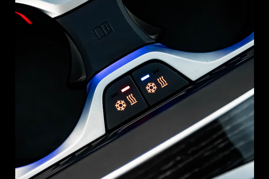 BMW X5 xDrive50e M-Sport Pro - Comfortzetels - Trekhaak - Driving + Parking Ass Prof