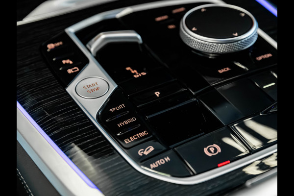 BMW X5 xDrive50e M-Sport Pro - Comfortzetels - Trekhaak - Driving + Parking Ass Prof