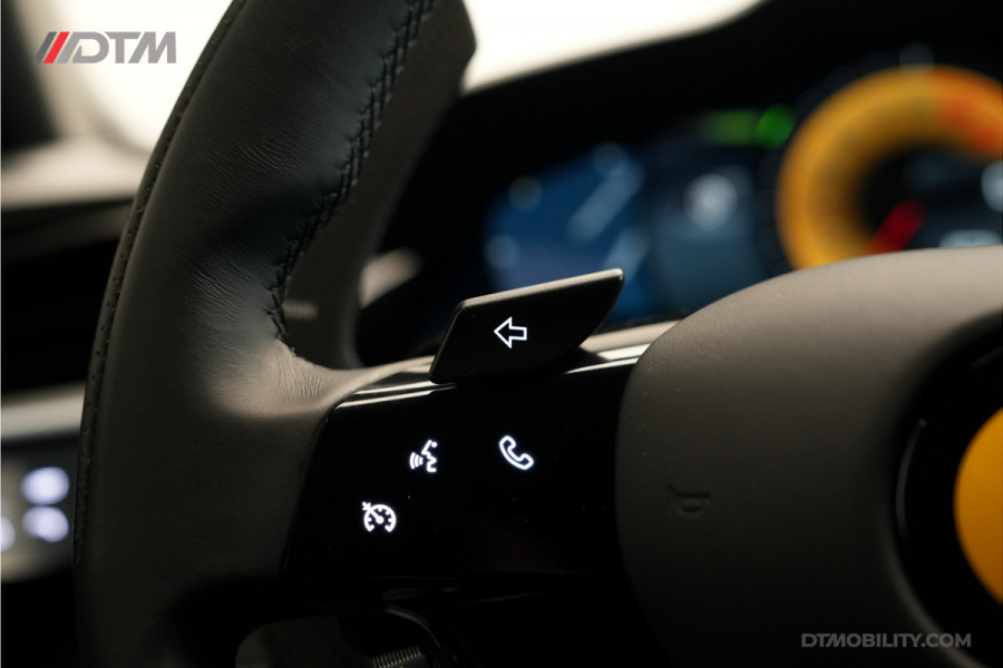 Ferrari SF90 Stradale 4.0 V8 | Assetto Fiorano | Daytona Racing seats |