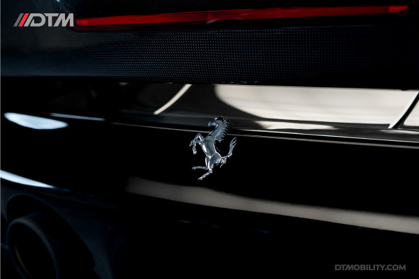 Ferrari SF90 Stradale 4.0 V8 | Assetto Fiorano | Daytona Racing seats |