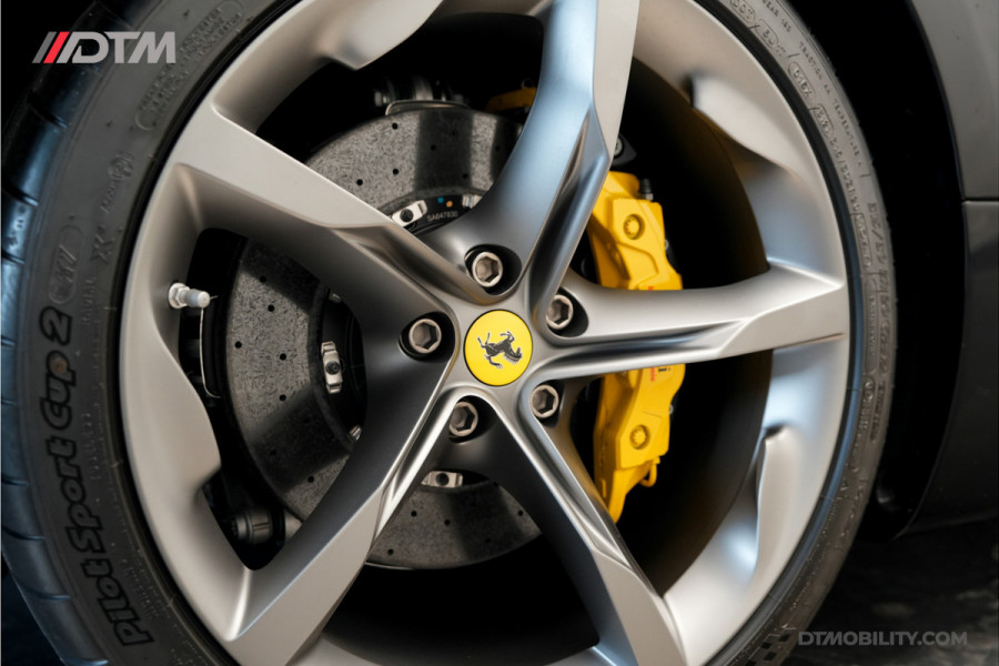 Ferrari SF90 Stradale 4.0 V8 | Assetto Fiorano | Daytona Racing seats |