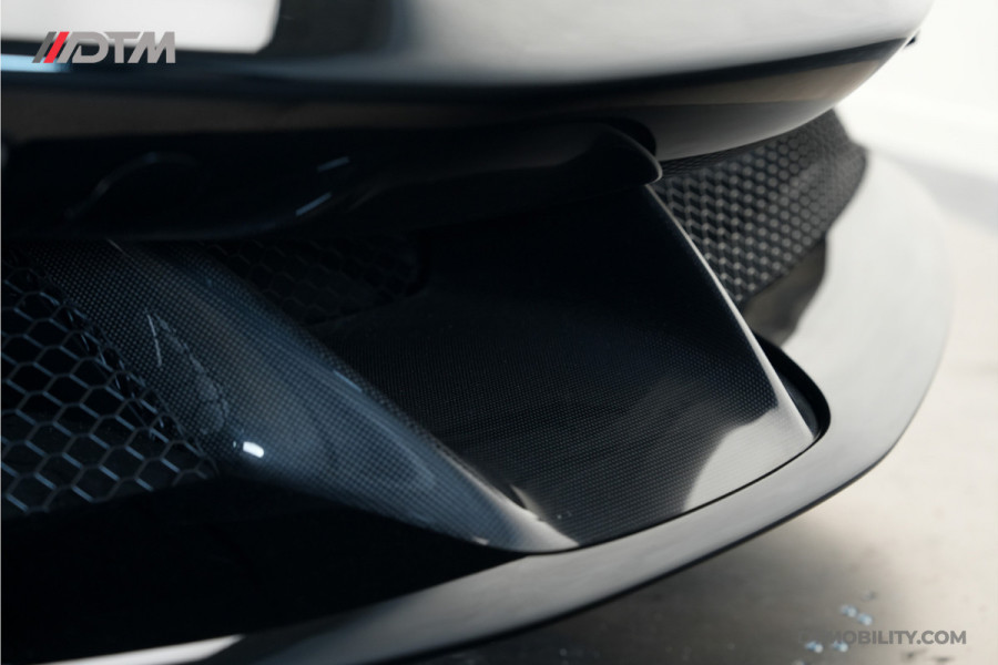 Ferrari SF90 Stradale 4.0 V8 | Assetto Fiorano | Daytona Racing seats |