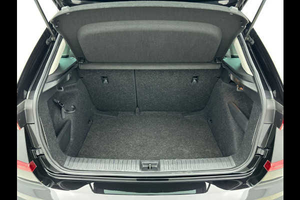 Škoda Kamiq 1.0 TSI Business Edition DSG | Navigatie | Climate control | Cruise control | LED | Keyless | Achteruitrijcamera | Parkeersensoren | Apple Carplay/ Android Auto | Radio
