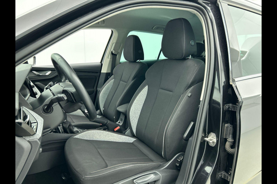 Škoda Kamiq 1.0 TSI Business Edition DSG | Navigatie | Climate control | Cruise control | LED | Keyless | Achteruitrijcamera | Parkeersensoren | Apple Carplay/ Android Auto | Radio