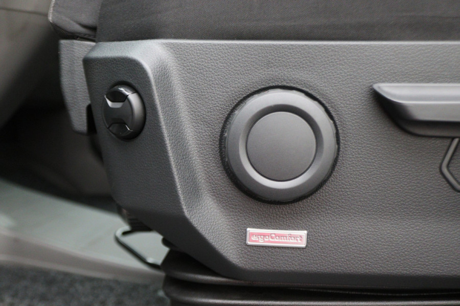 Volkswagen Crafter 35 2.0 TDI L3H2 Highline Cruise, Apple CarPlay, DAB, Airco, PDC