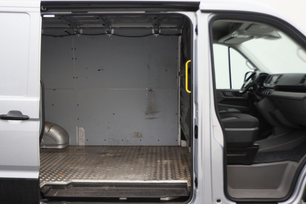 Volkswagen Crafter 35 2.0 TDI L3H2 Highline Cruise, Apple CarPlay, DAB, Airco, PDC