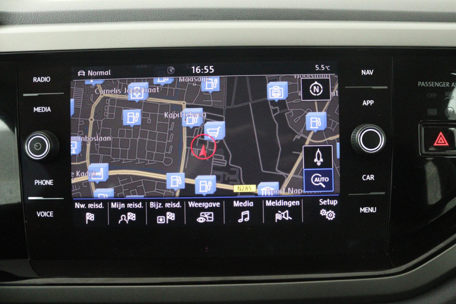 Volkswagen Polo 1.0 TSI Comfortline Business (ACHTERUITRIJCAMERA, NAVIGATIE CARPLAY, PARKEERSENSOREN, CRUISE CONTROL ADAPTIEF)