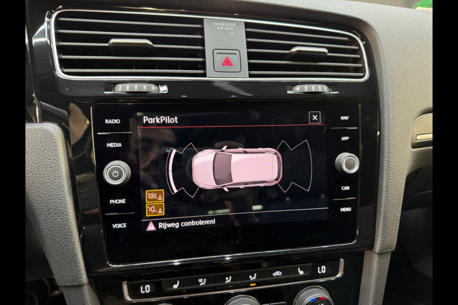 Volkswagen Golf 2.0 TSI GTI Performance Pano|Keyles|DCC|Camera