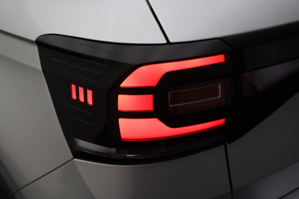 Volkswagen T-Cross 1.0 TSI Style Automaat LED, Virtual Cockpit, Camera, ACC, Climate, Apple CarPlay