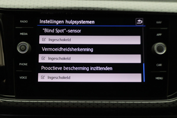 Volkswagen T-Cross 1.0 TSI Style Automaat LED, Virtual Cockpit, Camera, ACC, Climate, Apple CarPlay