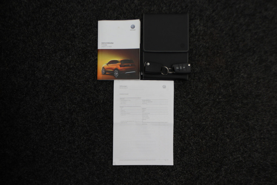 Volkswagen T-Cross 1.0 TSI Style Automaat LED, Virtual Cockpit, Camera, ACC, Climate, Apple CarPlay