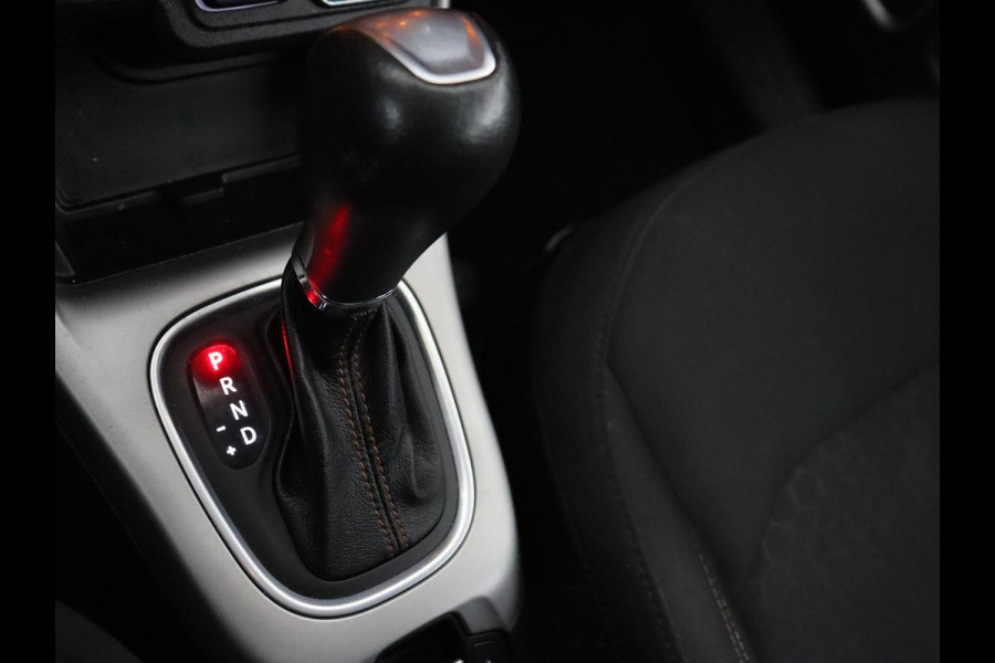 Jeep Compass 1.3T Longitude | Automaat | Trekhaak | Keyless | Carplay | Climate control | Parkeerhulp | Cruise control | DAB | Bluetooth