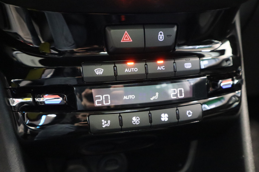 Peugeot 2008 1.2 PureTech Allure Camera PDC Panoramadak Clima