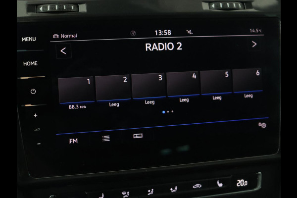 Volkswagen e-Golf E-Golf | Origineel NL | Leder | Stoelverwarming | Warmtepomp | Trekhaak | Camera | Adaptive cruise | DAB | Carplay | Navigatie | Full LED | Park Assist | Virtual Cockpit