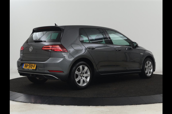 Volkswagen e-Golf E-Golf | Origineel NL | Leder | Stoelverwarming | Warmtepomp | Trekhaak | Camera | Adaptive cruise | DAB | Carplay | Navigatie | Full LED | Park Assist | Virtual Cockpit