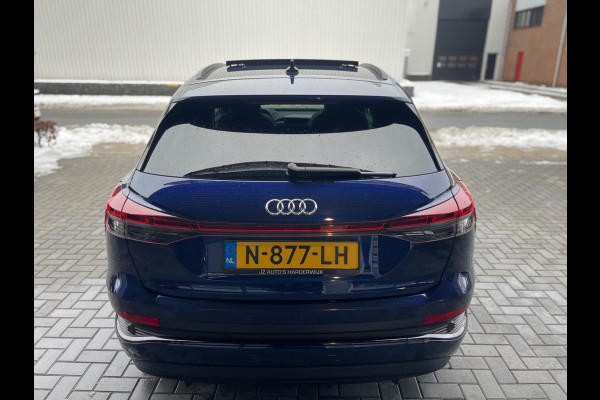 Audi Q4 e-tron 40 Launch edition S Competition 77 kWh 2X S-LINE PANO l MATRIX l CAMERA l ADAPT.CRUISE l ORG.NL l DEALER OND