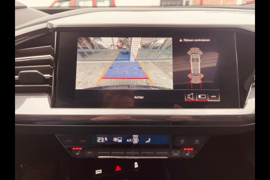 Audi Q4 e-tron 40 Launch edition S Competition 77 kWh 2X S-LINE PANO l MATRIX l CAMERA l ADAPT.CRUISE l ORG.NL l DEALER OND