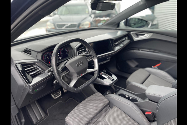 Audi Q4 e-tron 40 Launch edition S Competition 77 kWh 2X S-LINE PANO l MATRIX l CAMERA l ADAPT.CRUISE l ORG.NL l DEALER OND