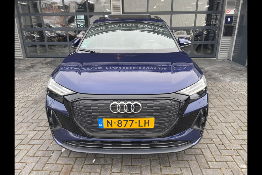 Audi Q4 e-tron 40 Launch edition S Competition 77 kWh 2X S-LINE PANO l MATRIX l CAMERA l ADAPT.CRUISE l ORG.NL l DEALER OND