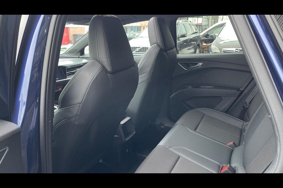 Audi Q4 e-tron 40 Launch edition S Competition 77 kWh 2X S-LINE PANO l MATRIX l CAMERA l ADAPT.CRUISE l ORG.NL l DEALER OND