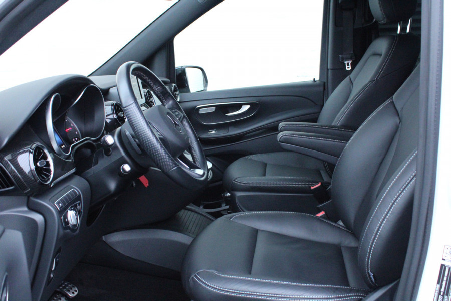Mercedes-Benz V-Klasse 220d / Aut / Lang / AMG / DC / 2x Schuifdeur / MBUX (apple carplay) / Camera / NIEUWSTAAT