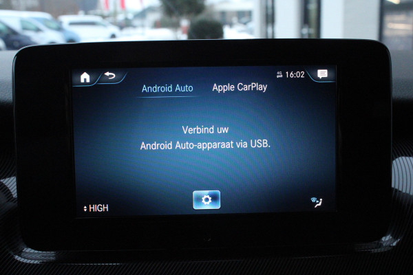 Mercedes-Benz V-Klasse 220d / Aut / Lang / AMG / DC / 2x Schuifdeur / MBUX (apple carplay) / Camera / NIEUWSTAAT