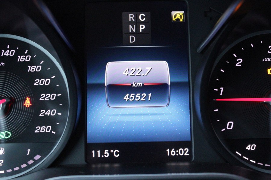 Mercedes-Benz V-Klasse 220d / Aut / Lang / AMG / DC / 2x Schuifdeur / MBUX (apple carplay) / Camera / NIEUWSTAAT