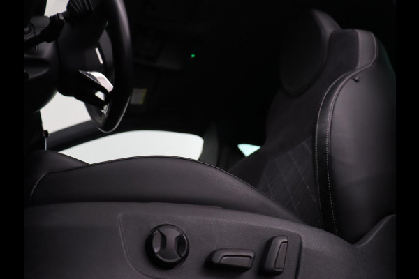 Škoda Superb 1.4 TSI iV Sportline | Stoelverwarming | Alcantara | Adaptive cruise | Camera | Carplay | Matrix LED | Stuurverwarming | Virtual Cockpit | Navigatie | Parkeerhulp | Sportstoelen | Sfeerverlichting | PHEV | Plug In